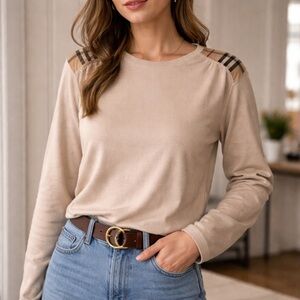 Burberry London Beige Long Sleeve Sweater Nova Check Shoulder Size L MadeInItaly